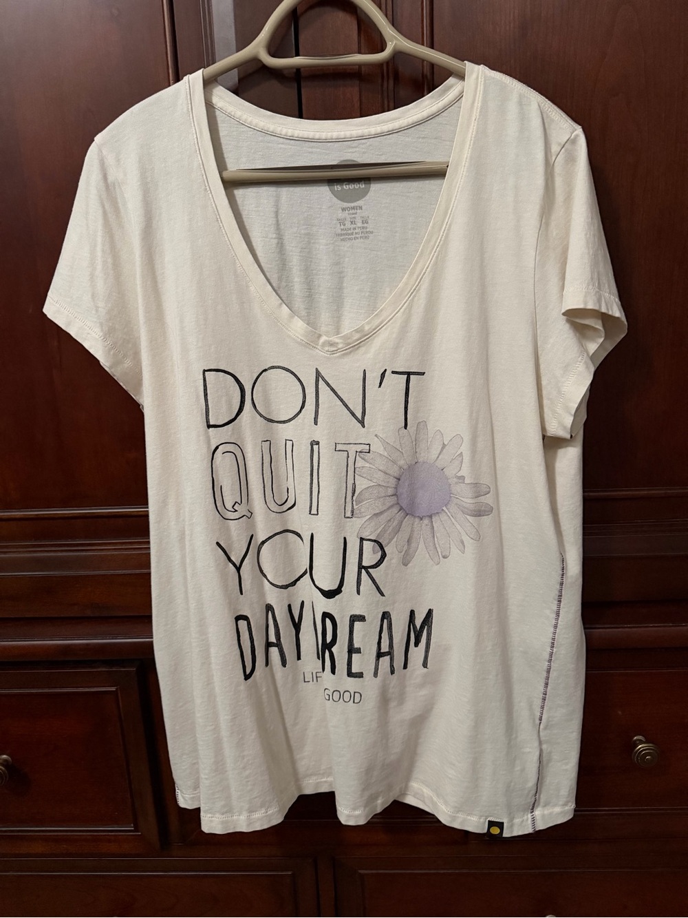Life is Good Women’s Cream V-Neck Graphic Tee - "Don't Quit Your Daydream"